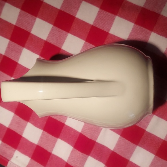 Vintage country Decor.  Small Pitchers lot - Picture 5 of 11